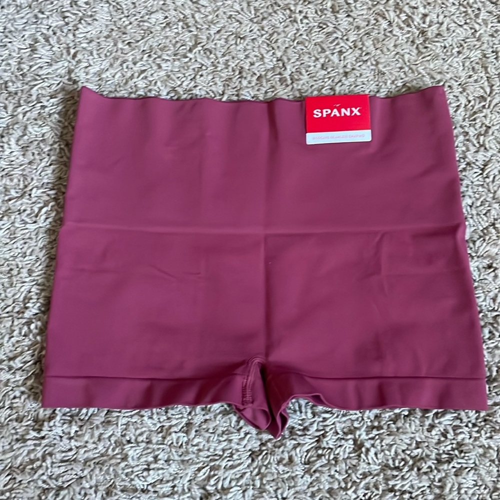 NWT Spanx ecocare seamless shaping boy short underwear